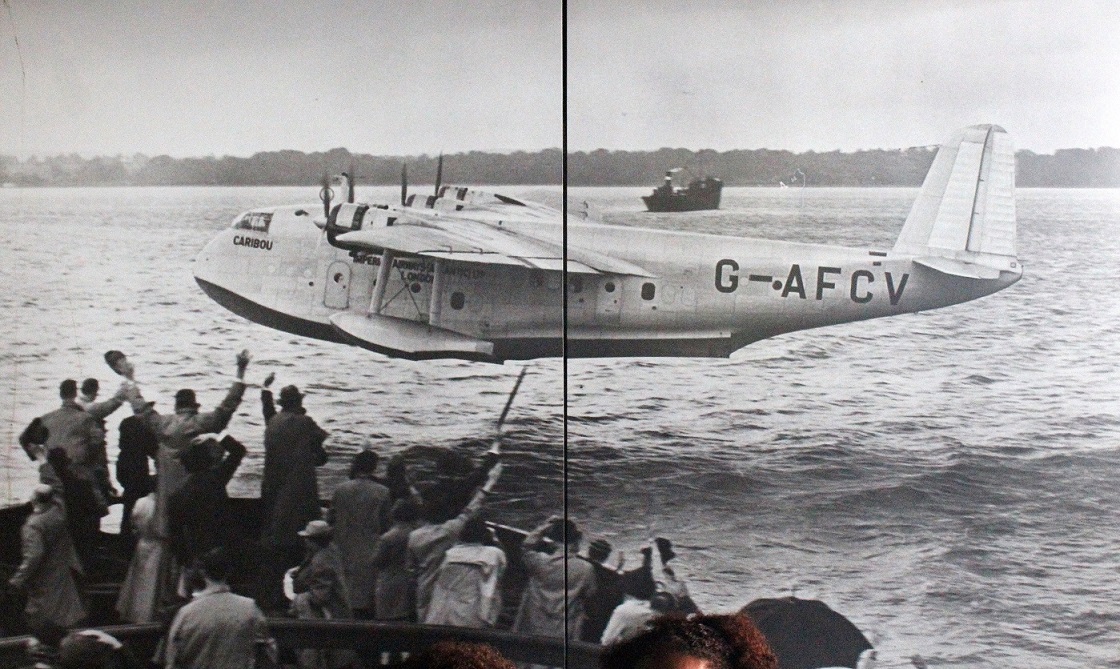 PHOTO SHORTS S23 /" CASTOR/" EMPIRE FLYING BOAT Possibly at Hythe